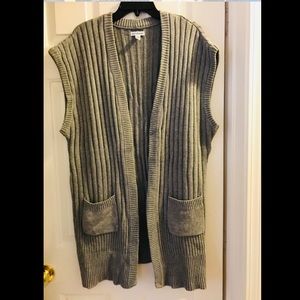 Nwot Croft & barrow xlp long grey vest cardigan